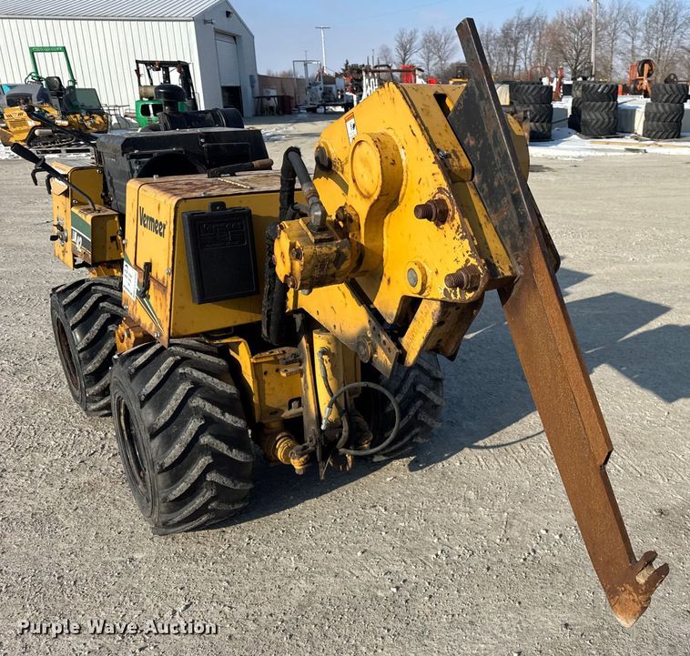 image for item EF2400 2011 Vermeer LM42 cable plow