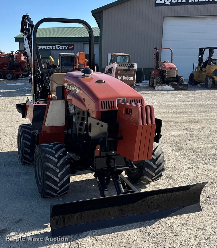 image for item EF2403 2015 Ditch Witch RT45 trencher