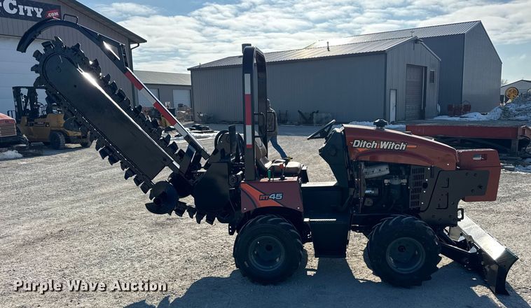 image for item EF2403 2015 Ditch Witch RT45 trencher