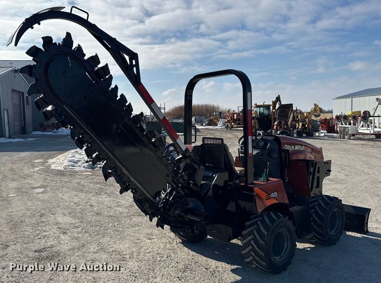 image for item EF2403 2015 Ditch Witch RT45 trencher