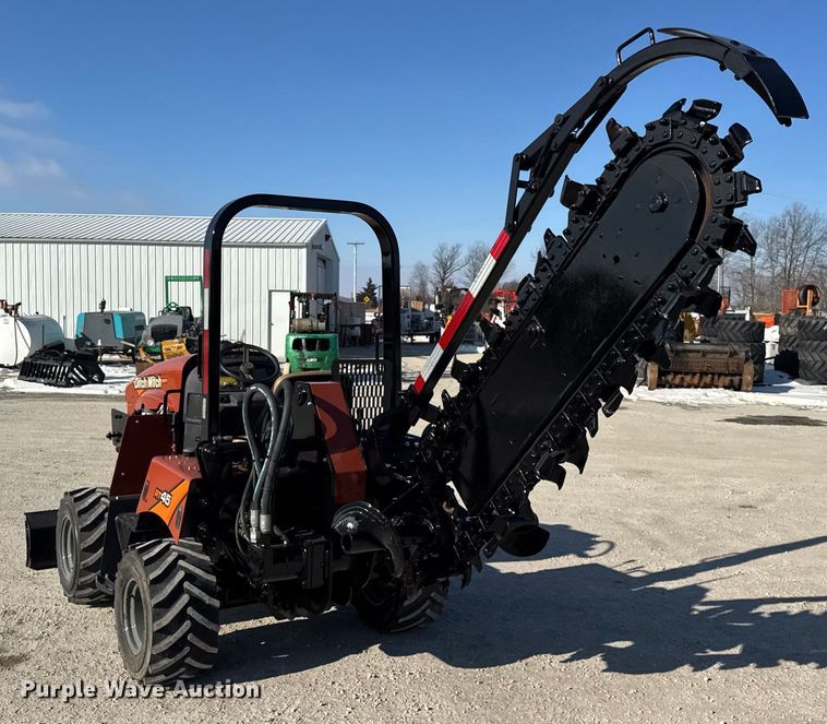 image for item EF2403 2015 Ditch Witch RT45 trencher