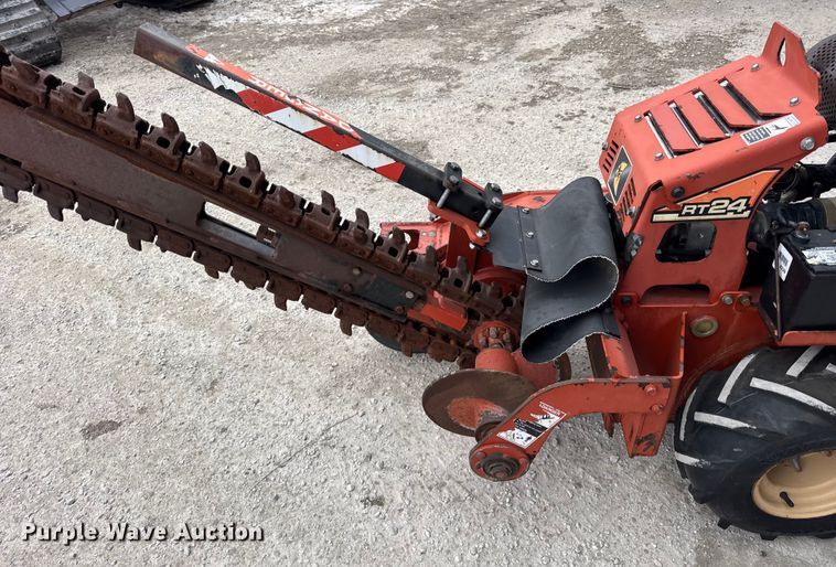 image for item EF2404 2013 Ditch Witch RT24 trencher