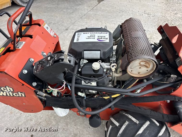 image for item EF2404 2013 Ditch Witch RT24 trencher