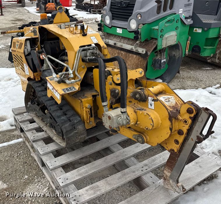 image for item EF2406 2018 Vermeer SPX25 vibratory cable plow