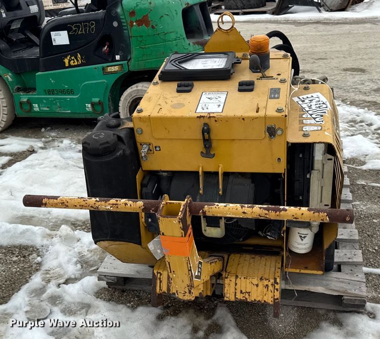 image for item EF2406 2018 Vermeer SPX25 vibratory cable plow