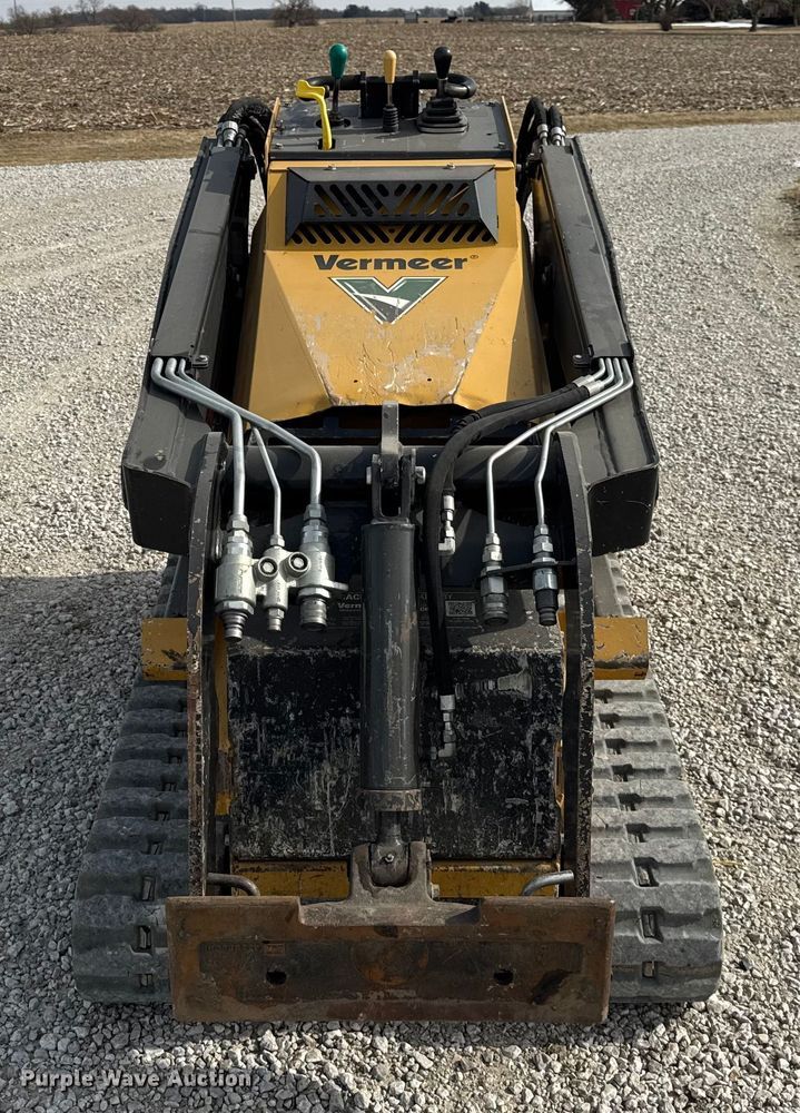 image for item EF2409 2021 Vermeer CTX100 compact utility loader