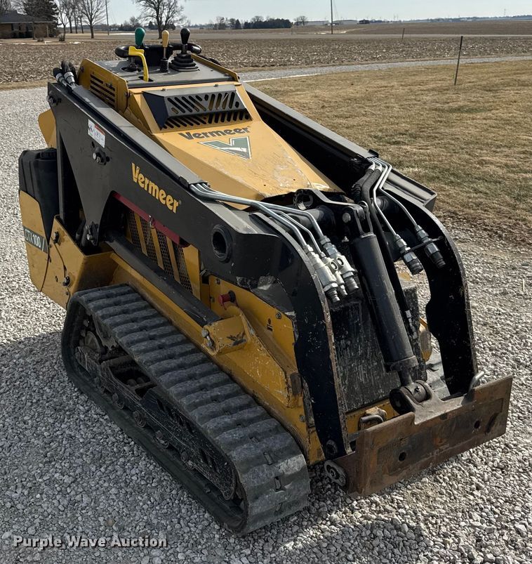 image for item EF2409 2021 Vermeer CTX100 compact utility loader