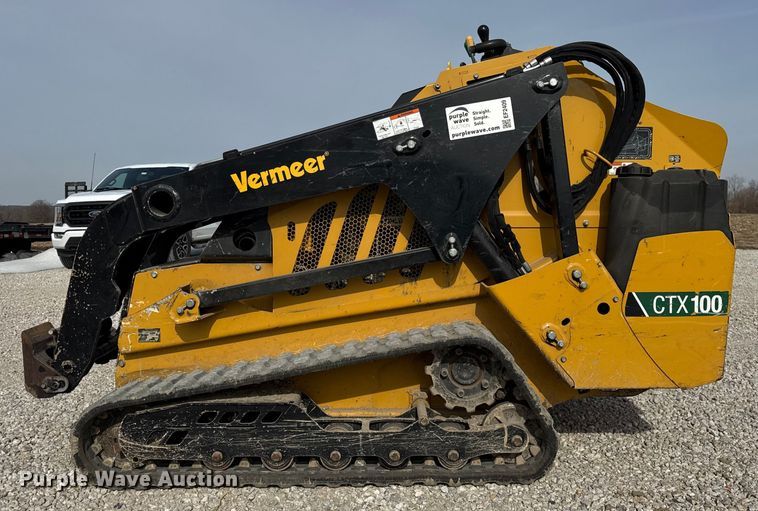 image for item EF2409 2021 Vermeer CTX100 compact utility loader