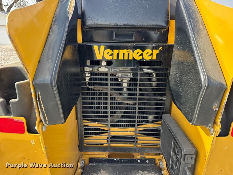 image for item EF2409 2021 Vermeer CTX100 compact utility loader