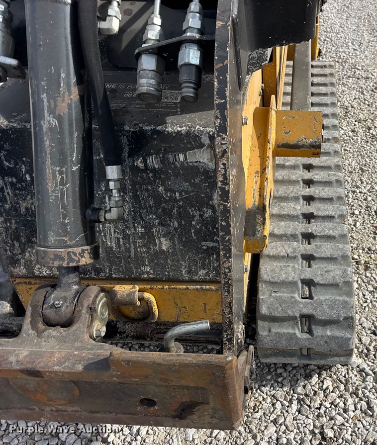 image for item EF2409 2021 Vermeer CTX100 compact utility loader