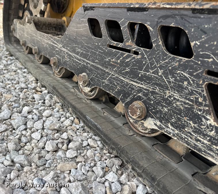 image for item EF2409 2021 Vermeer CTX100 compact utility loader