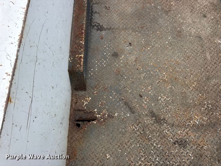 image for item EF2411 1997 Ford F450 Super Duty bucket truck