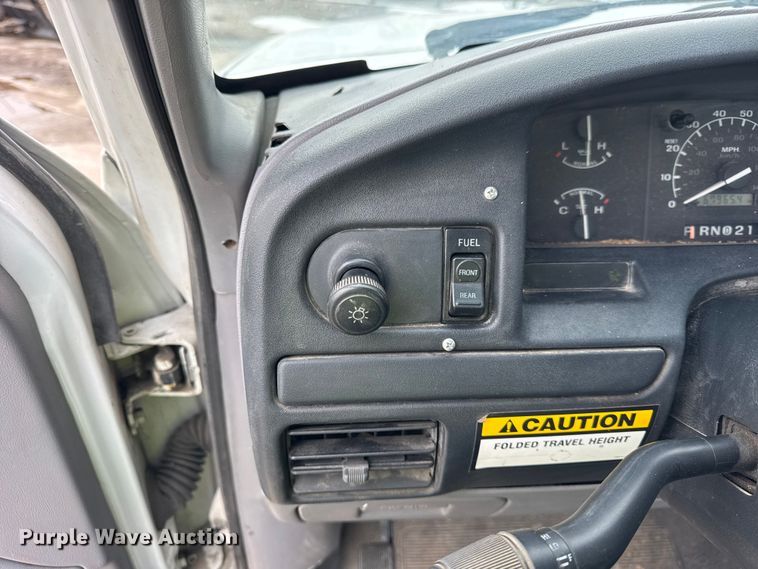 image for item EF2411 1997 Ford F450 Super Duty bucket truck