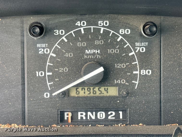 image for item EF2411 1997 Ford F450 Super Duty bucket truck