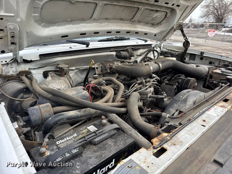 image for item EF2411 1997 Ford F450 Super Duty bucket truck