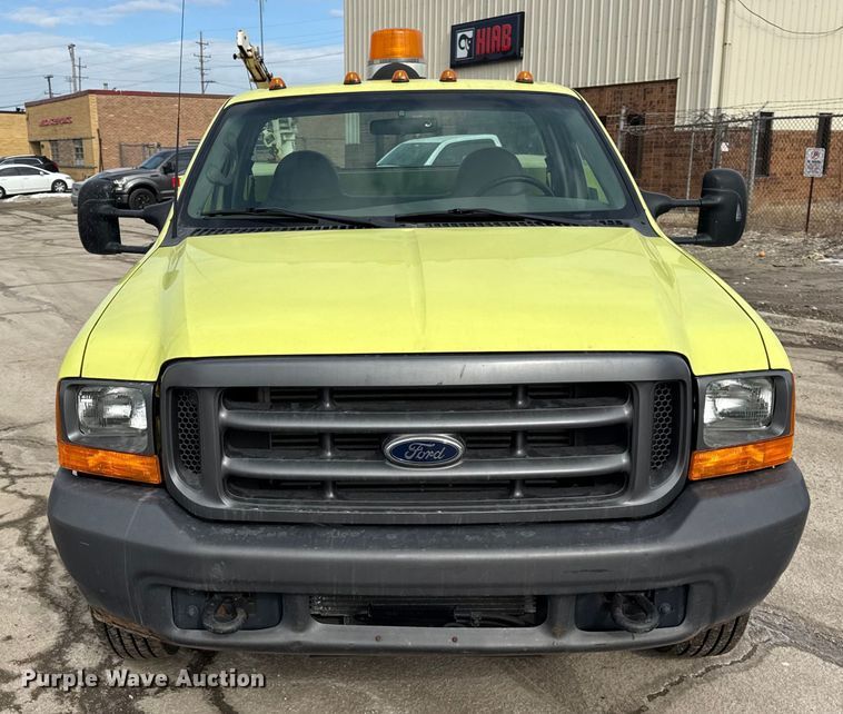 image for item EF2414 2001 Ford F350 Super Duty utility bed pickup truck