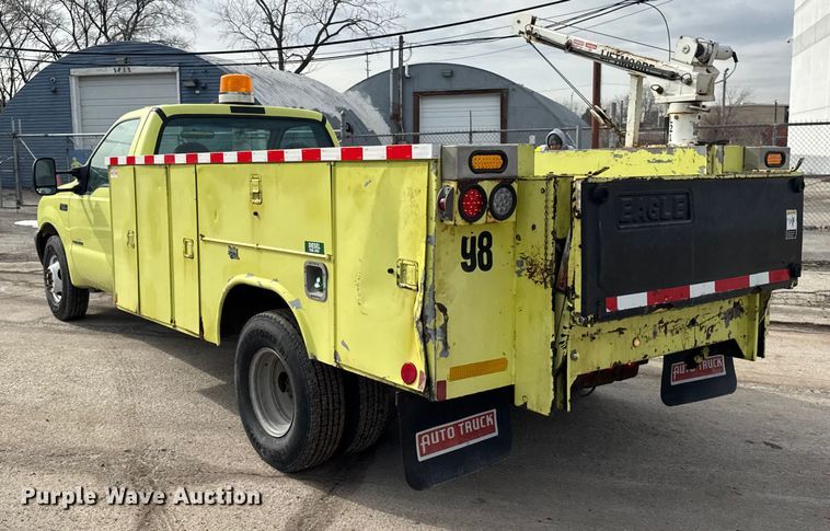 image for item EF2414 2001 Ford F350 Super Duty utility bed pickup truck