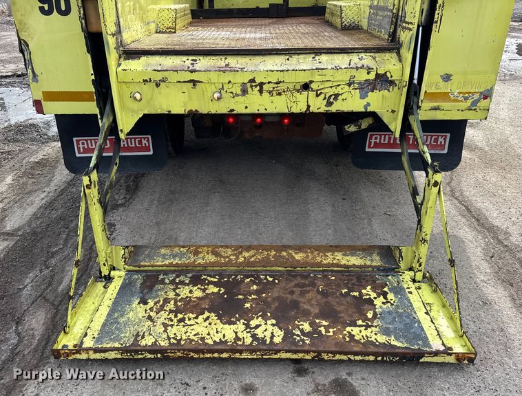 image for item EF2414 2001 Ford F350 Super Duty utility bed pickup truck