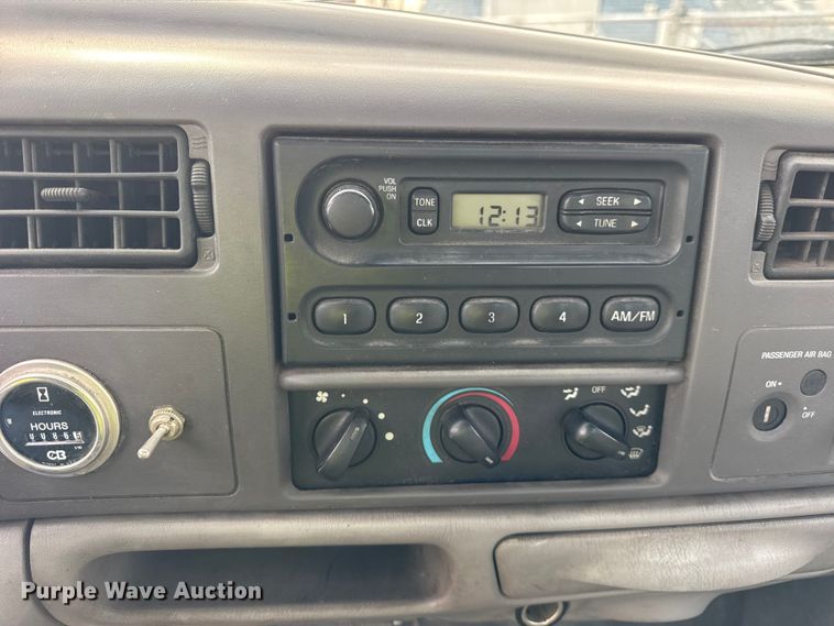 image for item EF2414 2001 Ford F350 Super Duty utility bed pickup truck