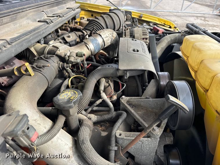 image for item EF2414 2001 Ford F350 Super Duty utility bed pickup truck