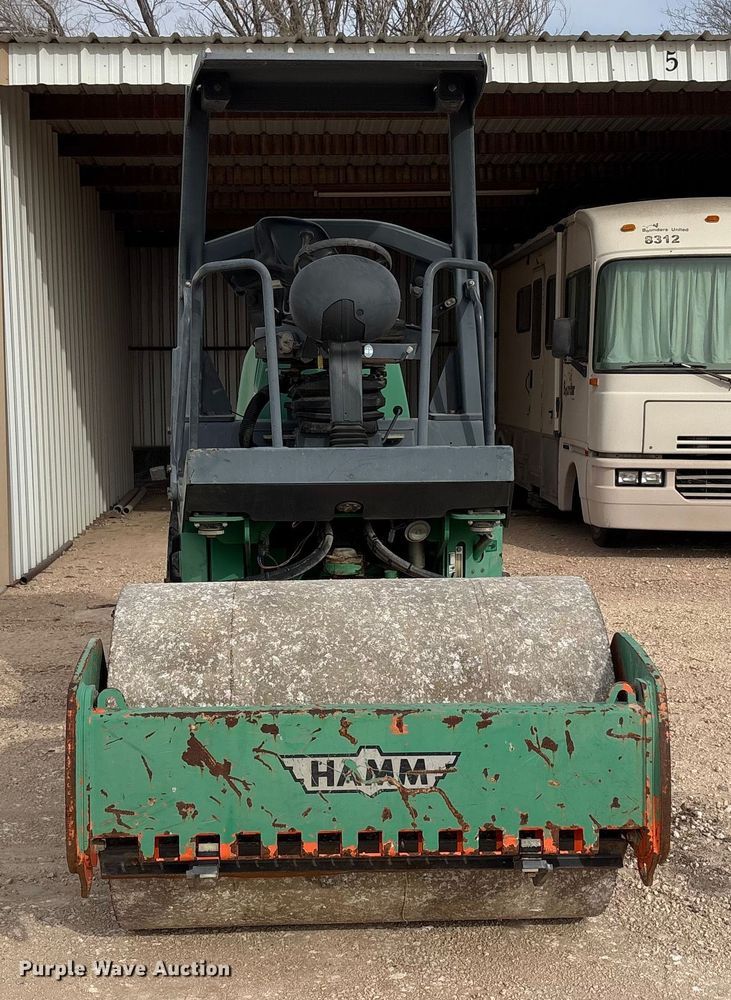 image for item EF6322 Hamm 3205 single drum vibratory roller