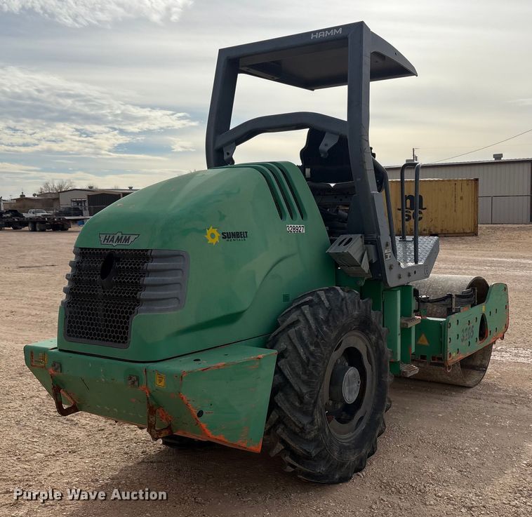 image for item EF6322 Hamm 3205 single drum vibratory roller