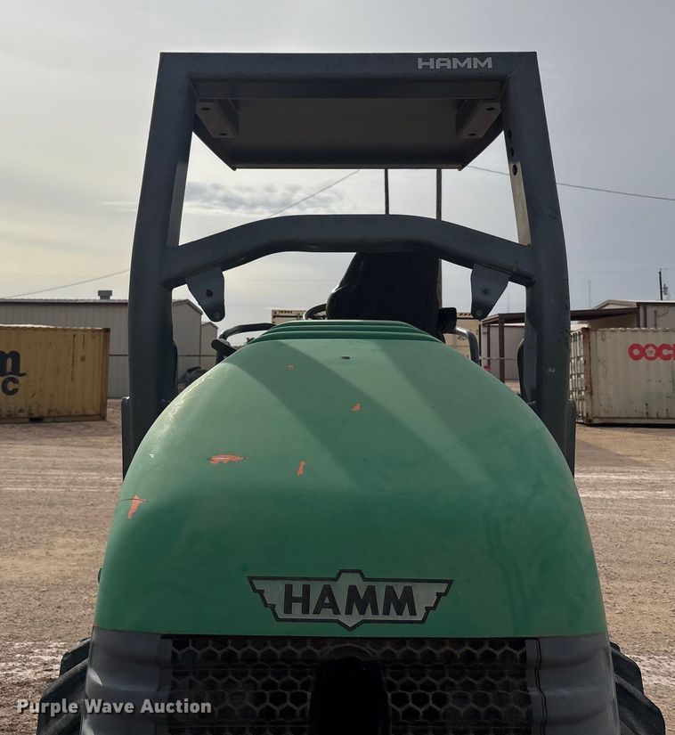 image for item EF6322 Hamm 3205 single drum vibratory roller