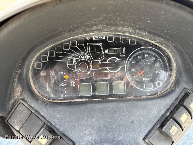 image for item EF6322 Hamm 3205 single drum vibratory roller