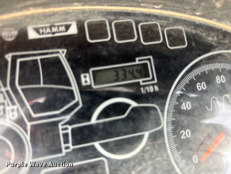 image for item EF6322 Hamm 3205 single drum vibratory roller