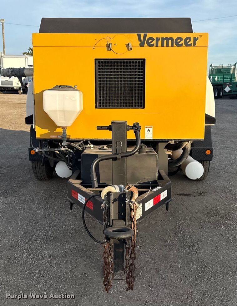 image for item EG1879 2025 Vermeer V500LE vacuum excavator