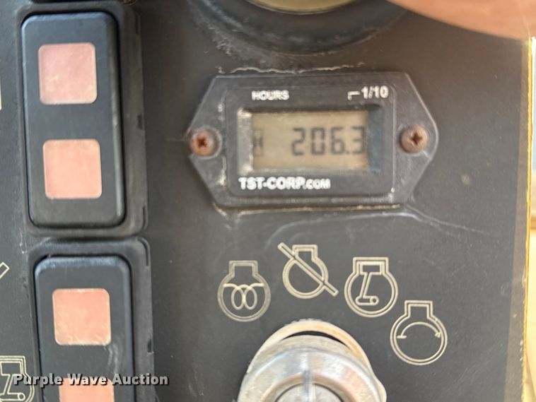 image for item EG1879 2025 Vermeer V500LE vacuum excavator