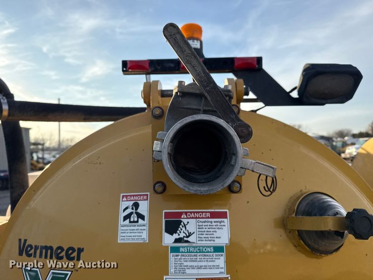 image for item EG1879 2025 Vermeer V500LE vacuum excavator