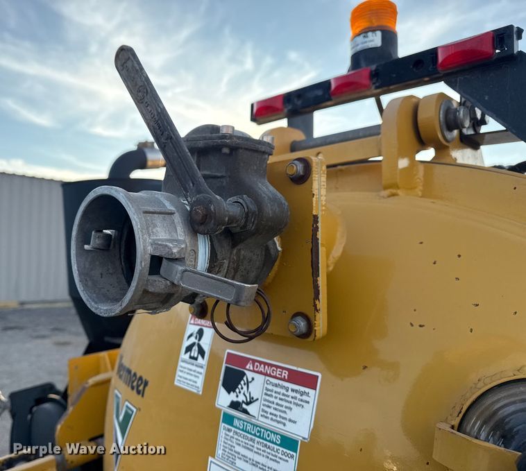 image for item EG1879 2025 Vermeer V500LE vacuum excavator