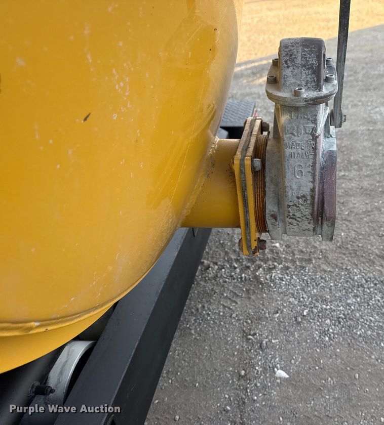 image for item EG1879 2025 Vermeer V500LE vacuum excavator