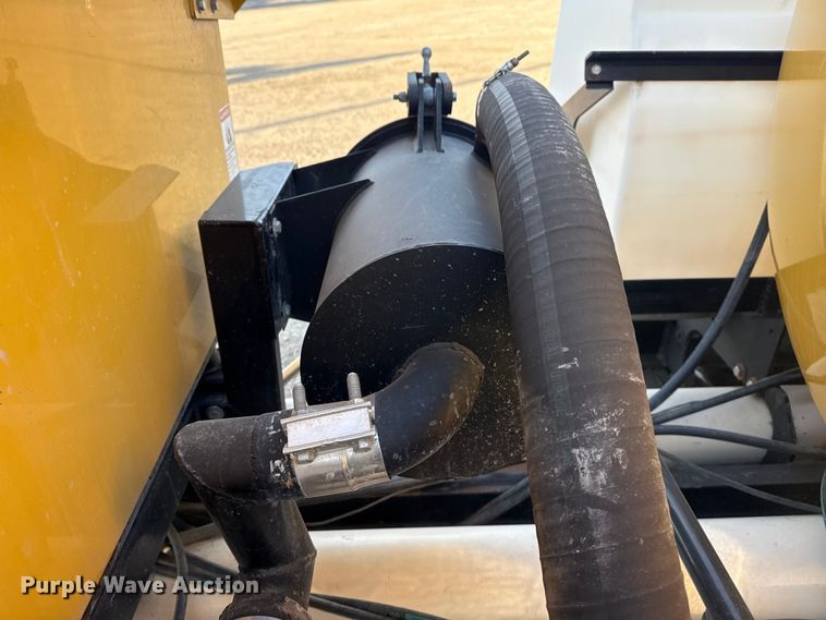 image for item EG1879 2025 Vermeer V500LE vacuum excavator