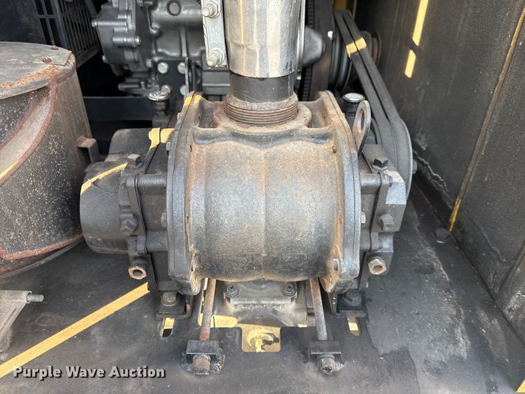 image for item EG1879 2025 Vermeer V500LE vacuum excavator