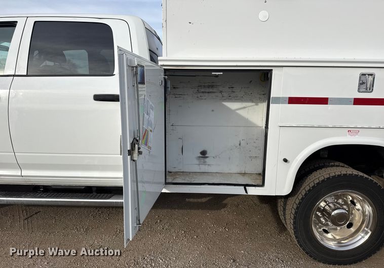 image for item EG2010 2014 RAM 5500HD utility / service truck