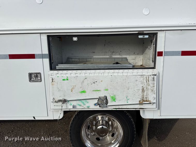 image for item EG2010 2014 RAM 5500HD utility / service truck