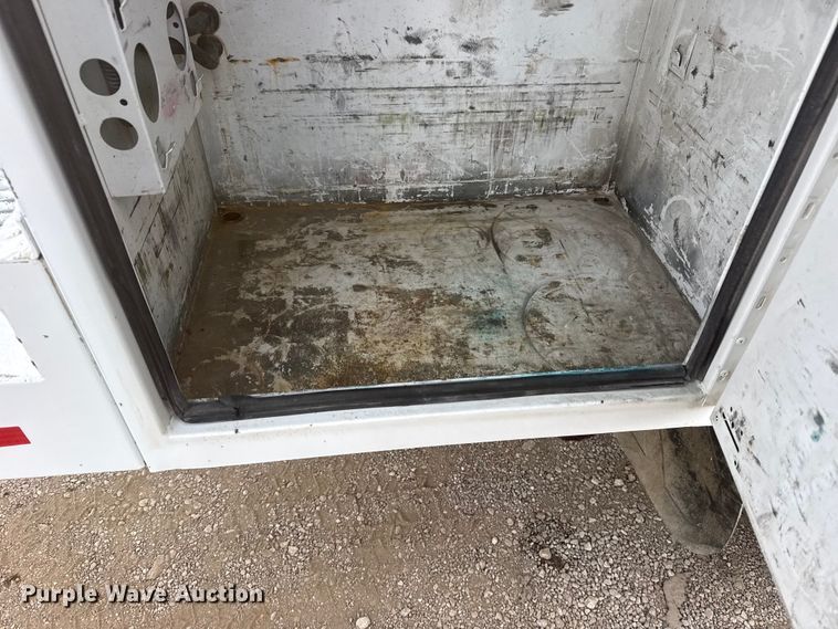 image for item EG2010 2014 RAM 5500HD utility / service truck