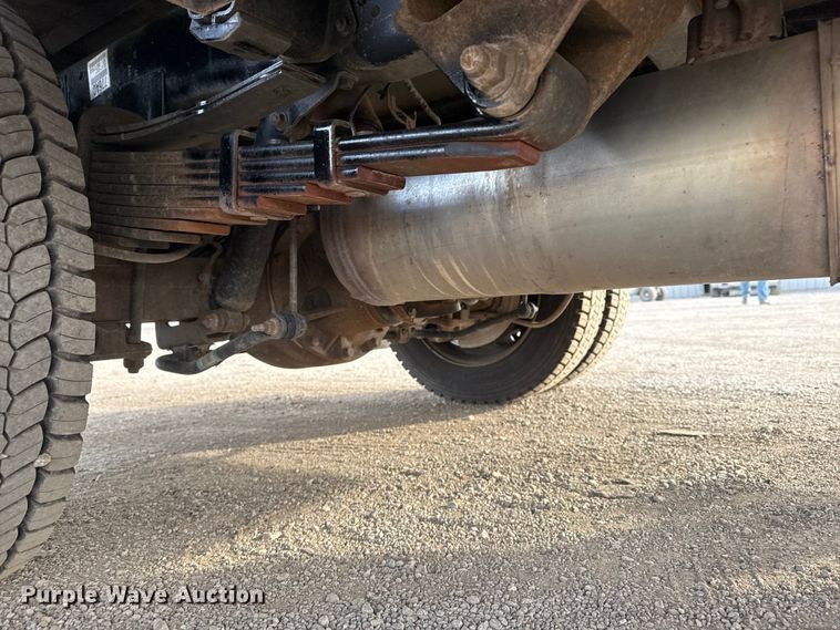 image for item EG2010 2014 RAM 5500HD utility / service truck