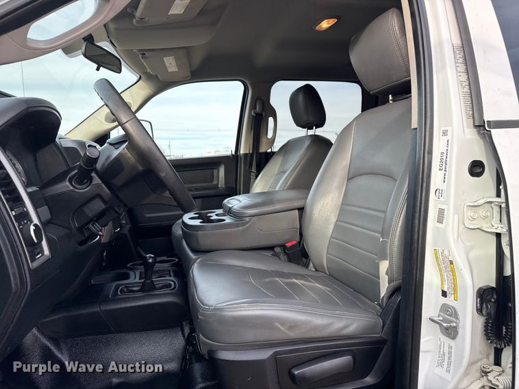 image for item EG2010 2014 RAM 5500HD utility / service truck