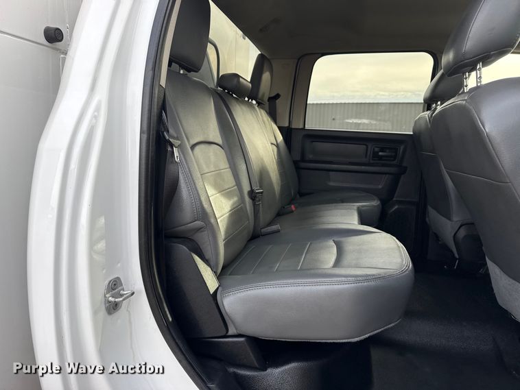 image for item EG2010 2014 RAM 5500HD utility / service truck