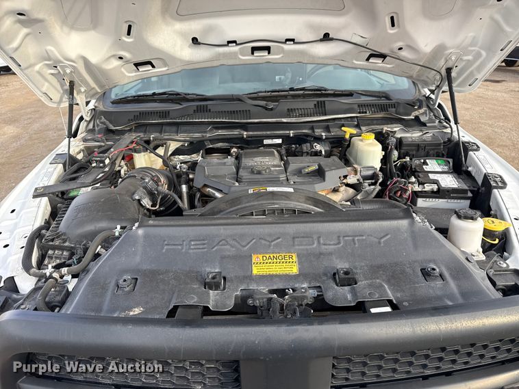 image for item EG2010 2014 RAM 5500HD utility / service truck