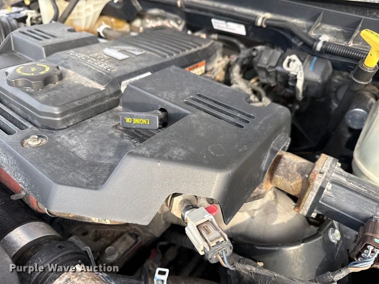 image for item EG2010 2014 RAM 5500HD utility / service truck