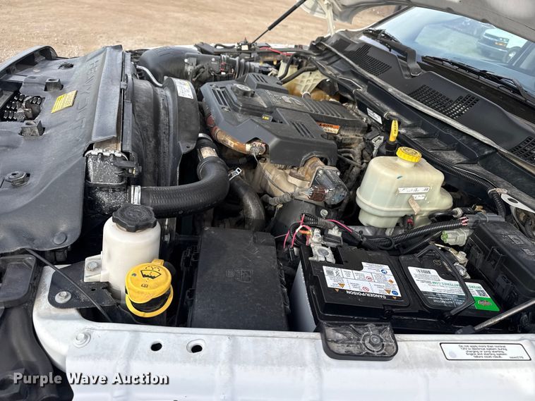 image for item EG2010 2014 RAM 5500HD utility / service truck