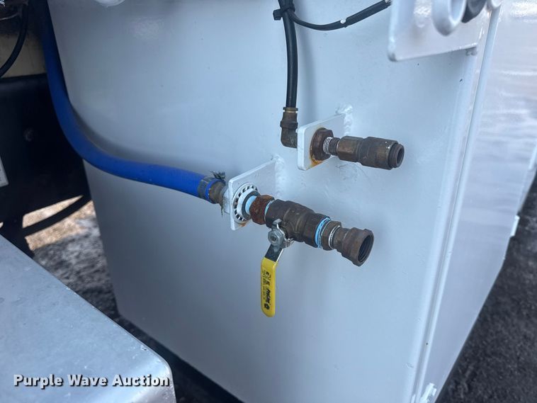 image for item EG2020 2012 Freightliner Business Class M2 crane truck