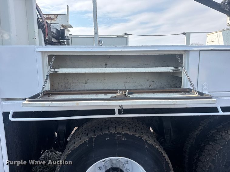 image for item EG2020 2012 Freightliner Business Class M2 crane truck