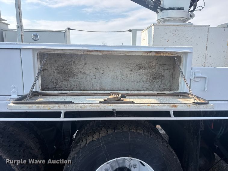 image for item EG2020 2012 Freightliner Business Class M2 crane truck