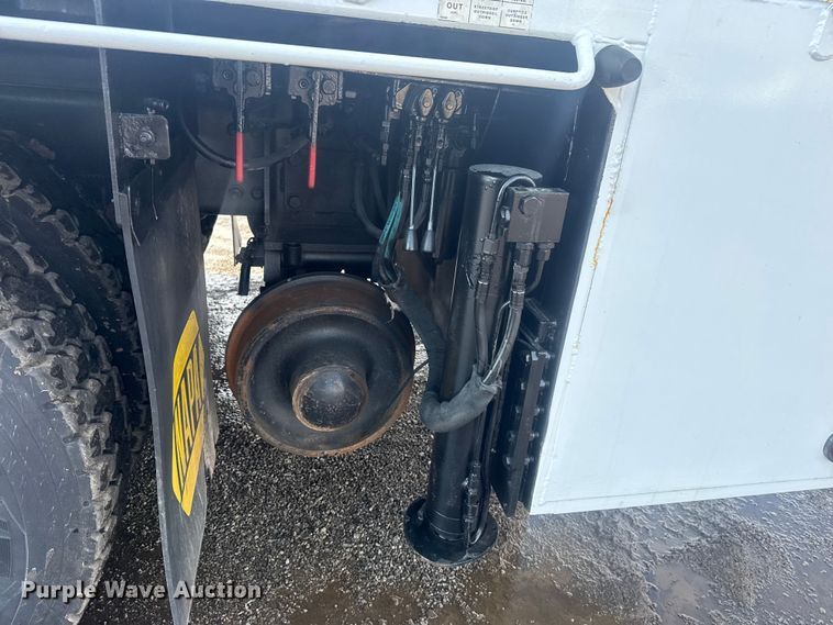 image for item EG2020 2012 Freightliner Business Class M2 crane truck