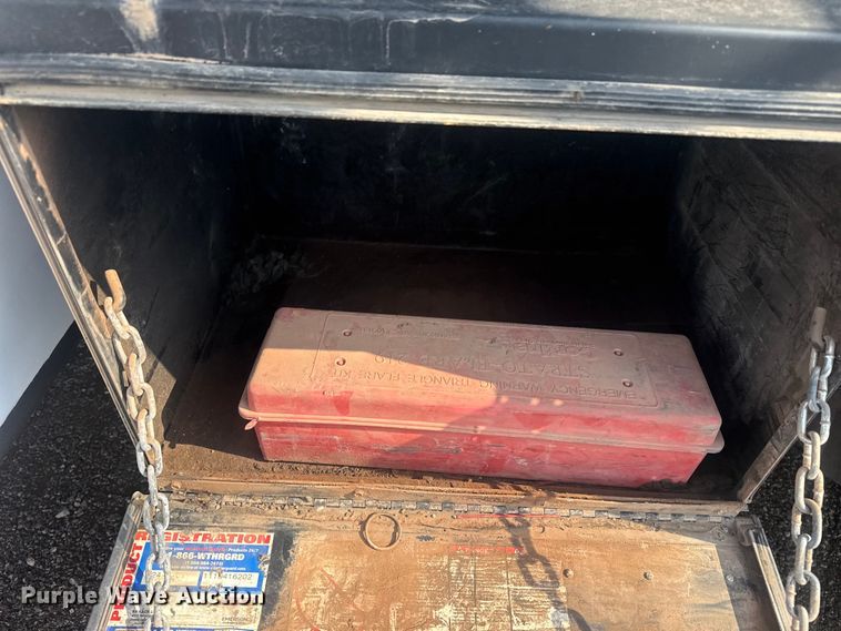 image for item EG2020 2012 Freightliner Business Class M2 crane truck